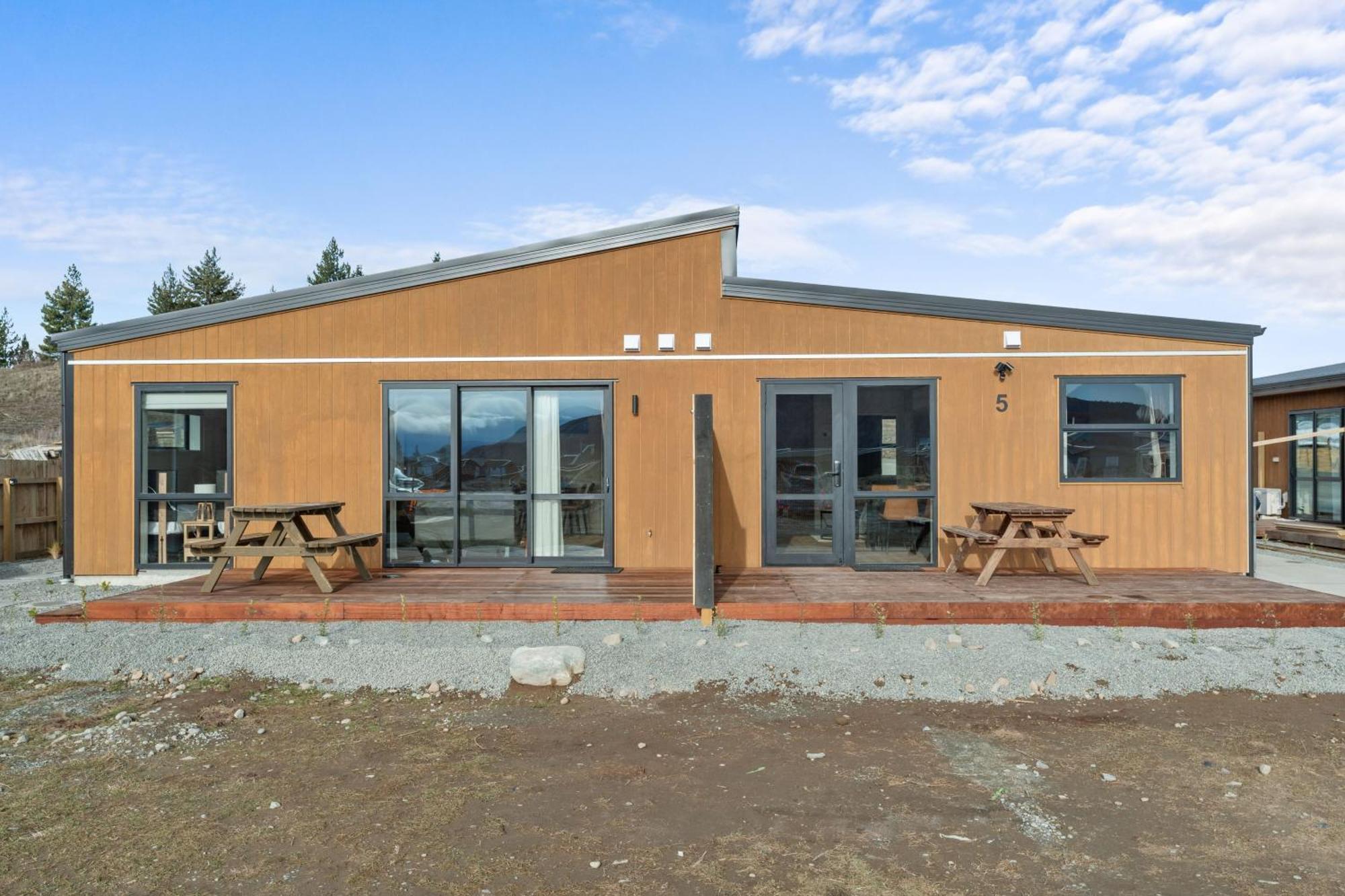 Sunshine Suites Lake Tekapo Bagian luar foto