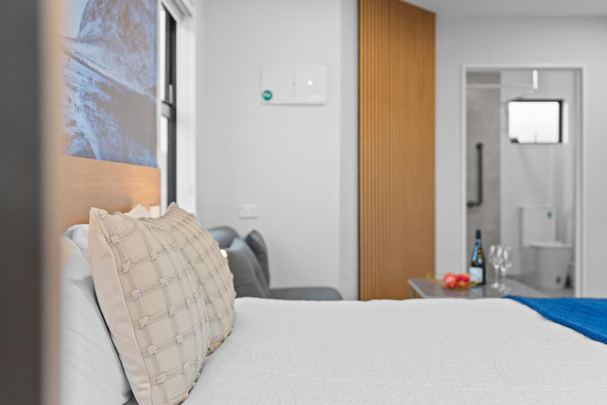 Sunshine Suites Lake Tekapo Bagian luar foto